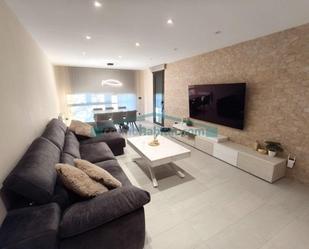 Sala d'estar de Pis en venda en Sagunto / Sagunt amb Aire condicionat, Jardí privat i Terrassa