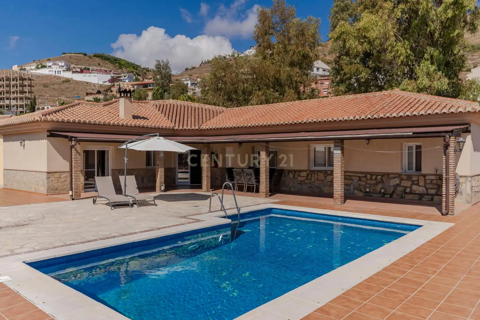 Vista exterior de Casa o chalet en venta en Almuñécar con Piscina