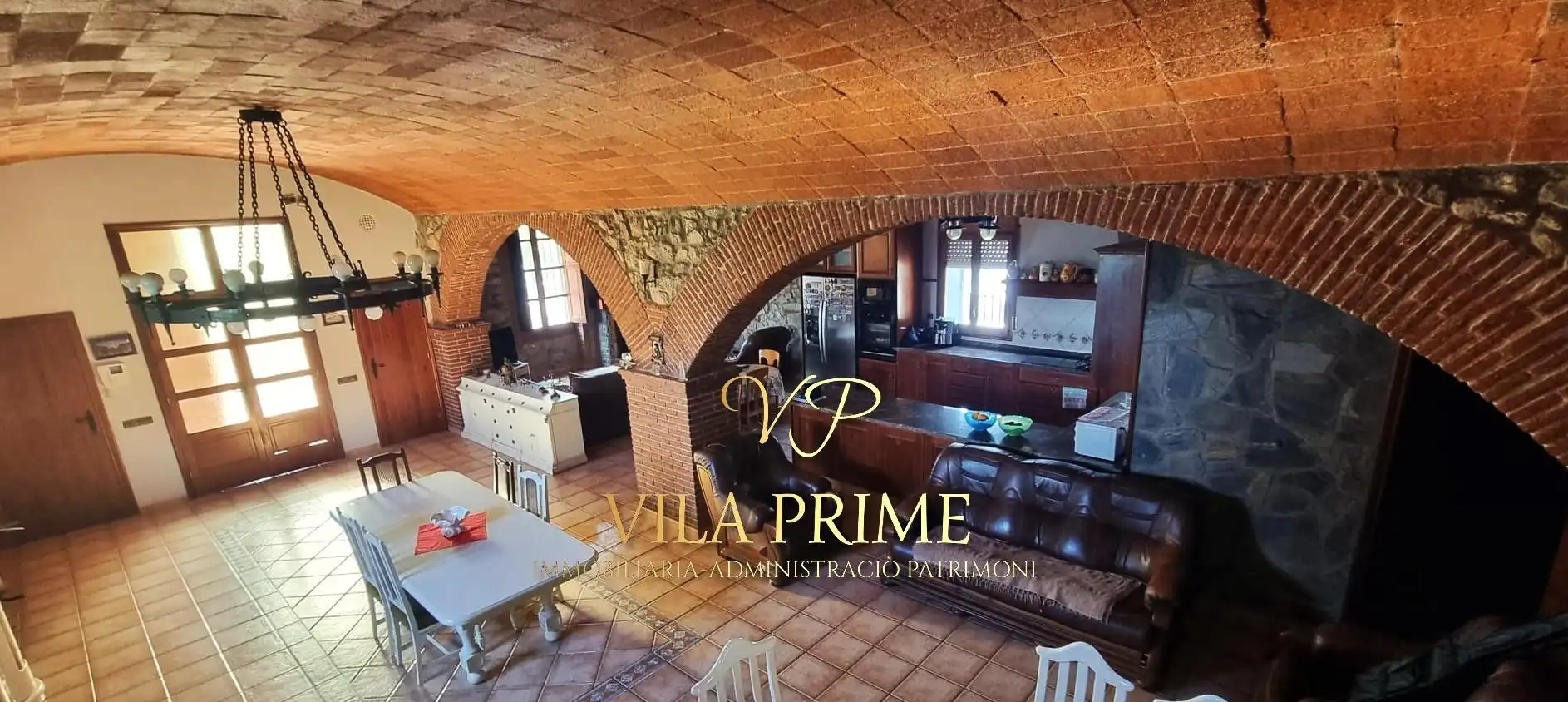 Country house zum Verkauf in Mataró mit Klimaanlage, Heizung und Privatgarten