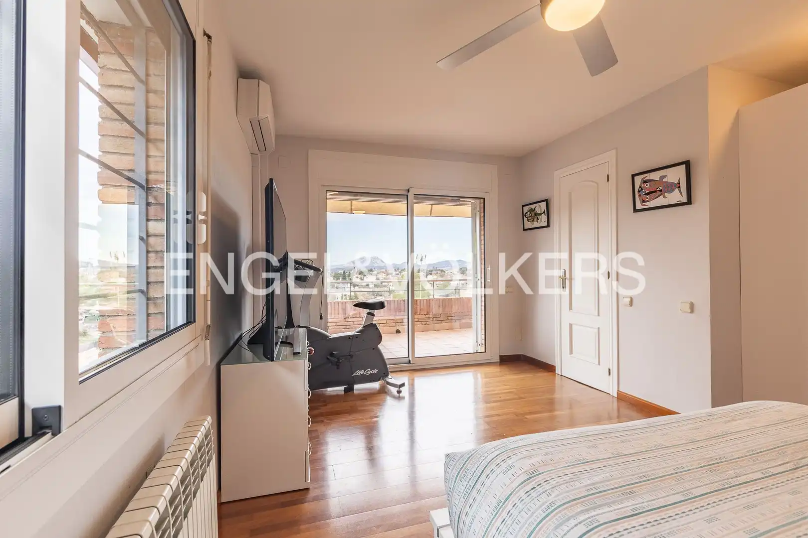 Bedroom of Houses for sale in Sant Cugat del Vallès  with Air Conditioner, Heating and Private garden