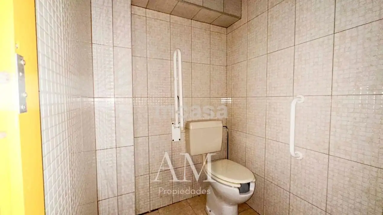 Badezimmer von Geschaftsraum zur Miete in Vigo 