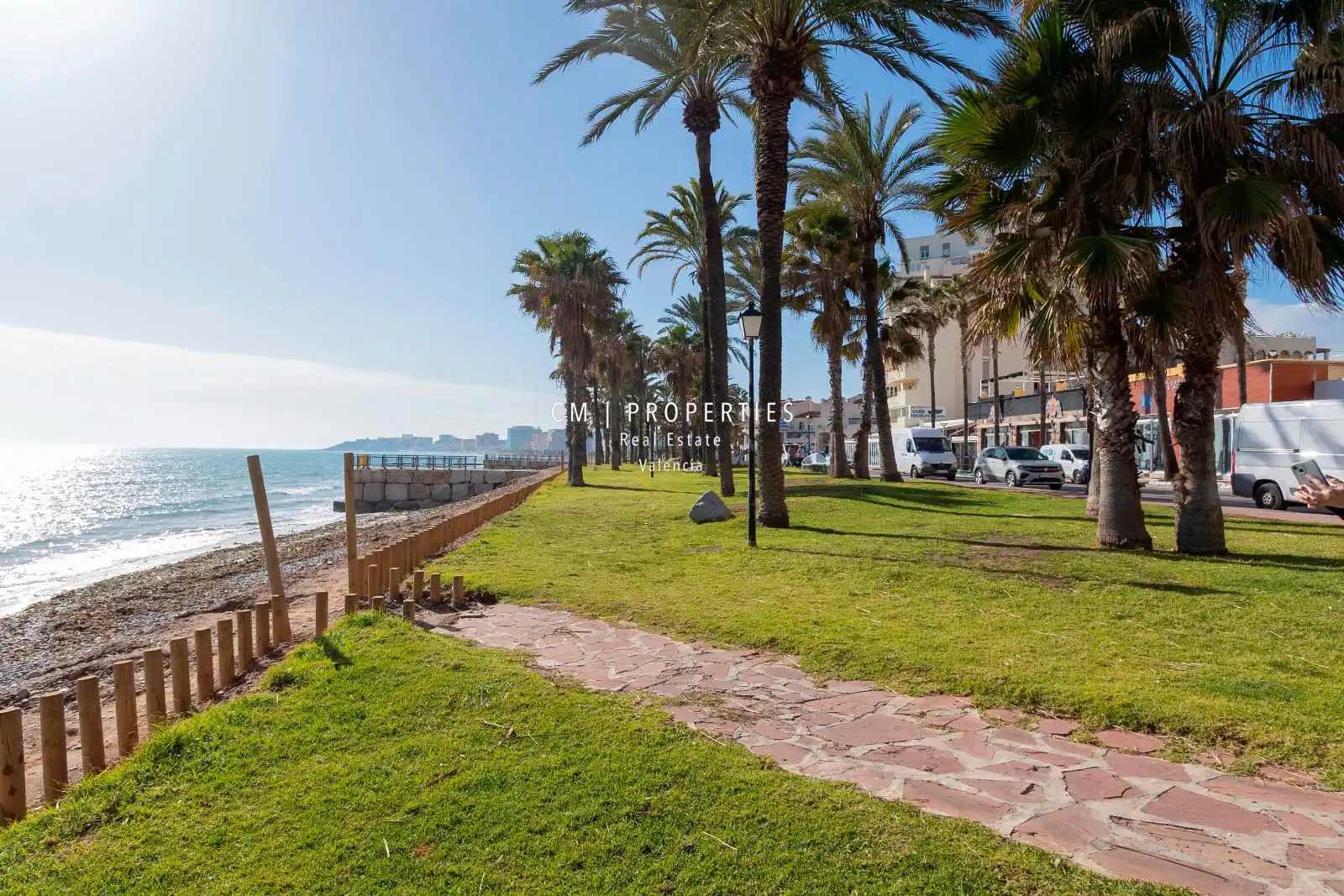 Vista exterior de Pis en venda en Oropesa del Mar / Orpesa amb Aire condicionat, Piscina i Moblat