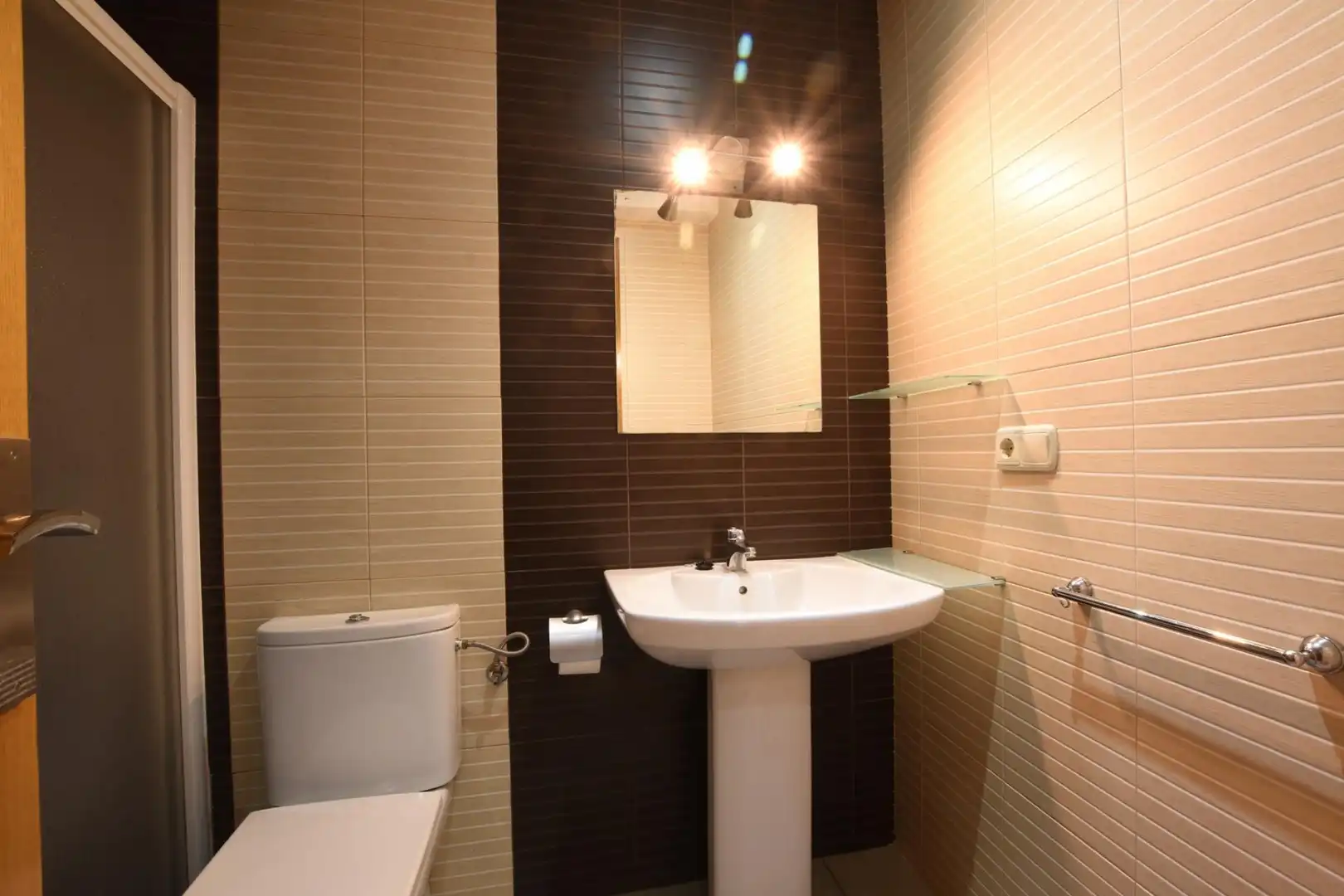 Baño de Piso de alquiler en Arbeca con Calefacción, Amueblado y Horno