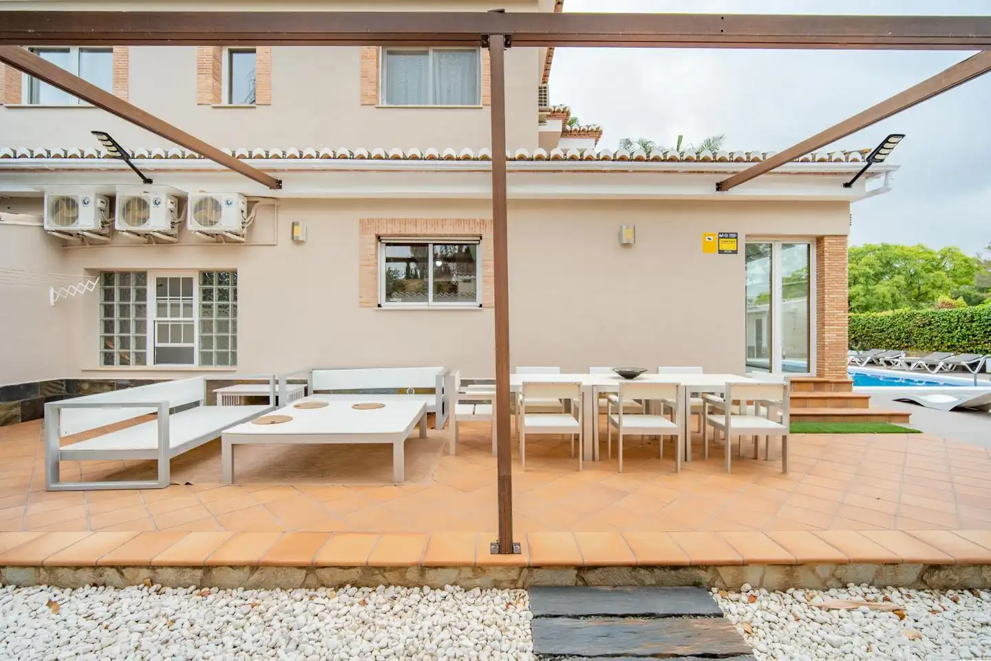 Terrasse von Haus oder Chalet zum Verkauf in Bétera mit Klimaanlage, Heizung und Privatgarten