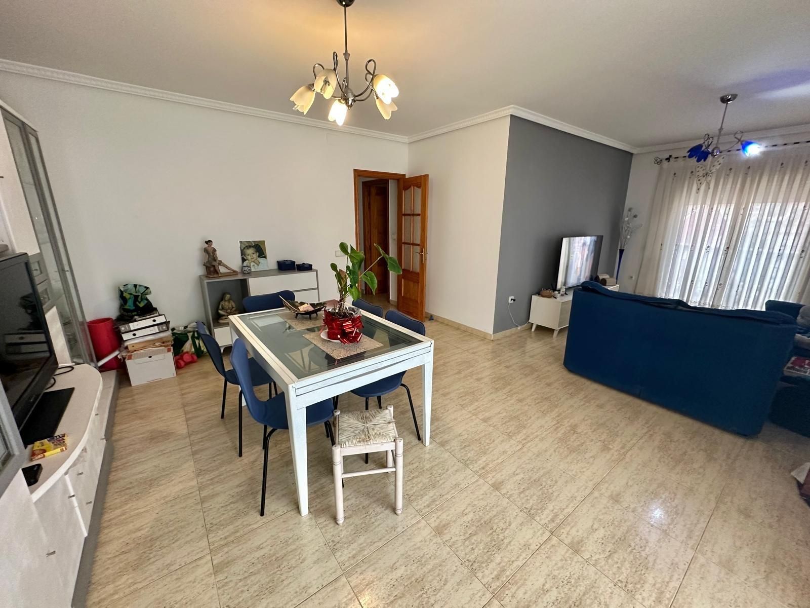 Menjador de Casa o xalet en venda en La Nucia amb Aire condicionat, Calefacció i Jardí privat