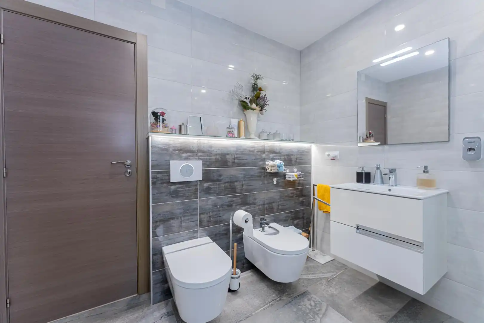 Badezimmer von Wohnung zum Verkauf in Viladecans mit Klimaanlage, Heizung und Parkett