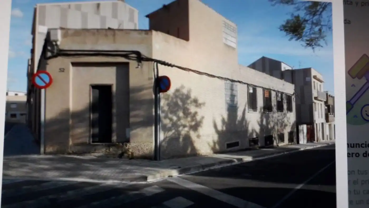 Außenansicht von Gebäude zum Verkauf in Vilanova del Camí