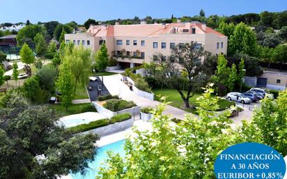 Außenansicht von Wohnung zum verkauf in La Moraleja mit Klimaanlage und Terrasse