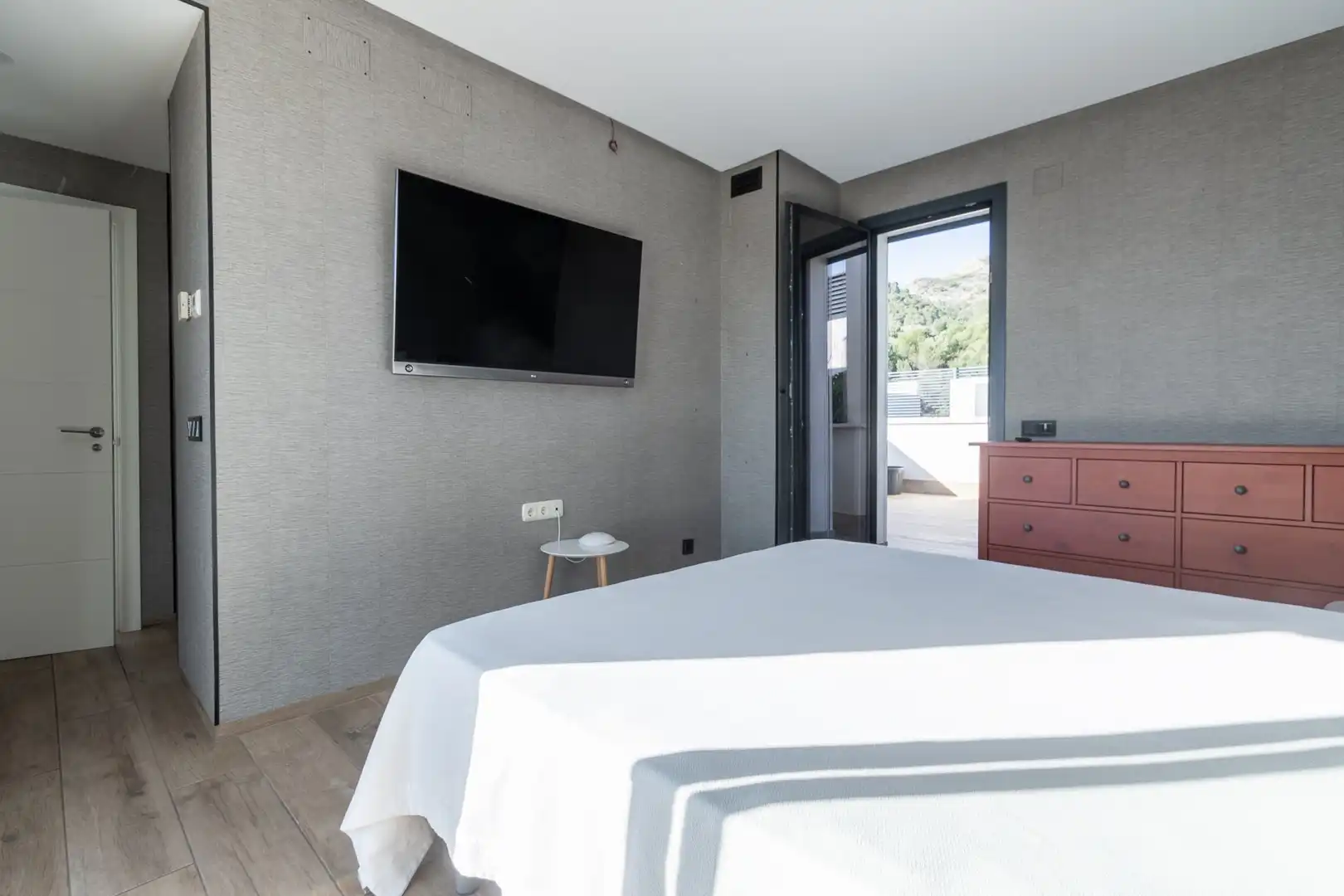 Bedroom of Attic for rent in Marbella  with Air Conditioner, Heating and Terrace