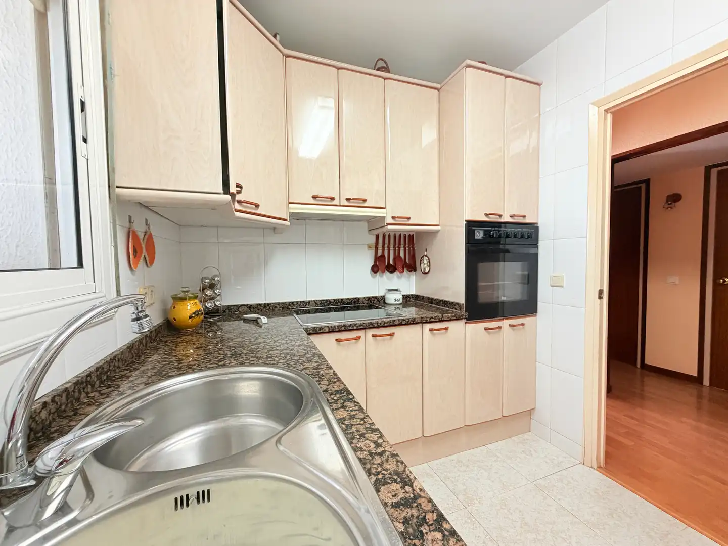 Cocina de Piso en venta en Corbera de Llobregat con Calefacción, Parquet y Terraza