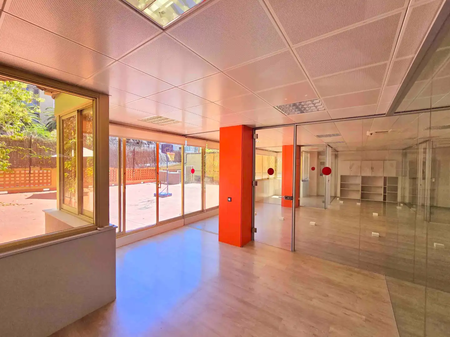 Büro zur Miete in Carrer de Roger de Llúria, Dreta de l'Eixample