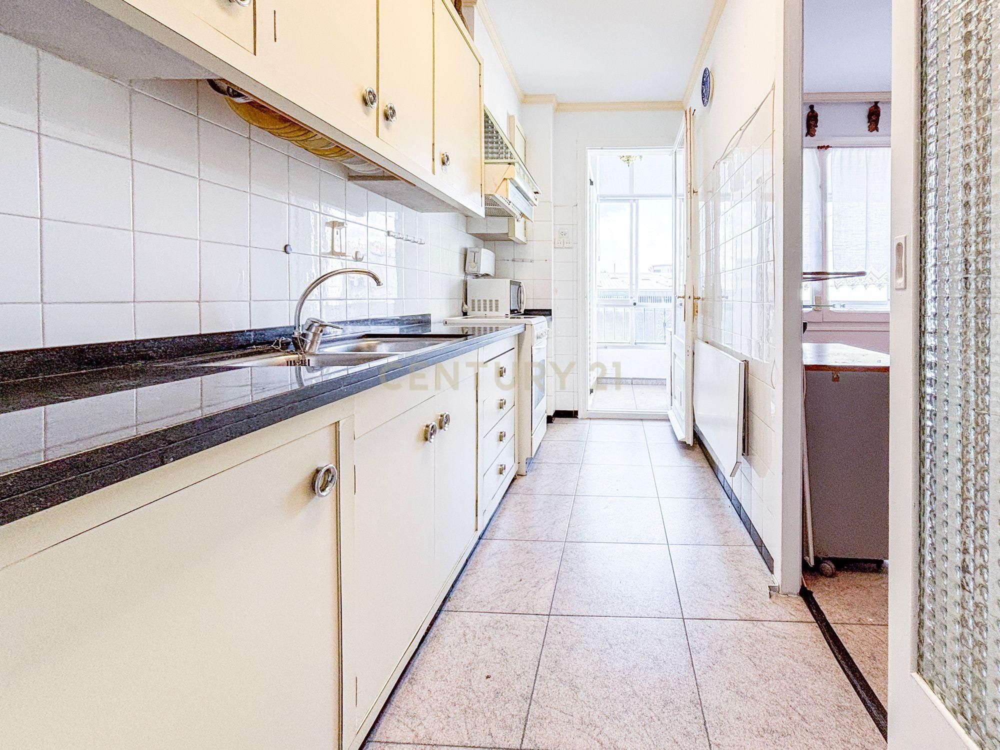 Kitchen of Flat for sale in Mataró