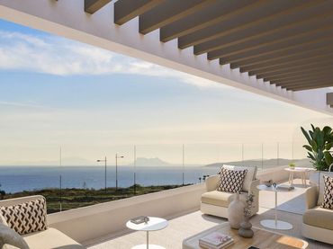 Baixos amb piscina en venda a Estepona Pueblo