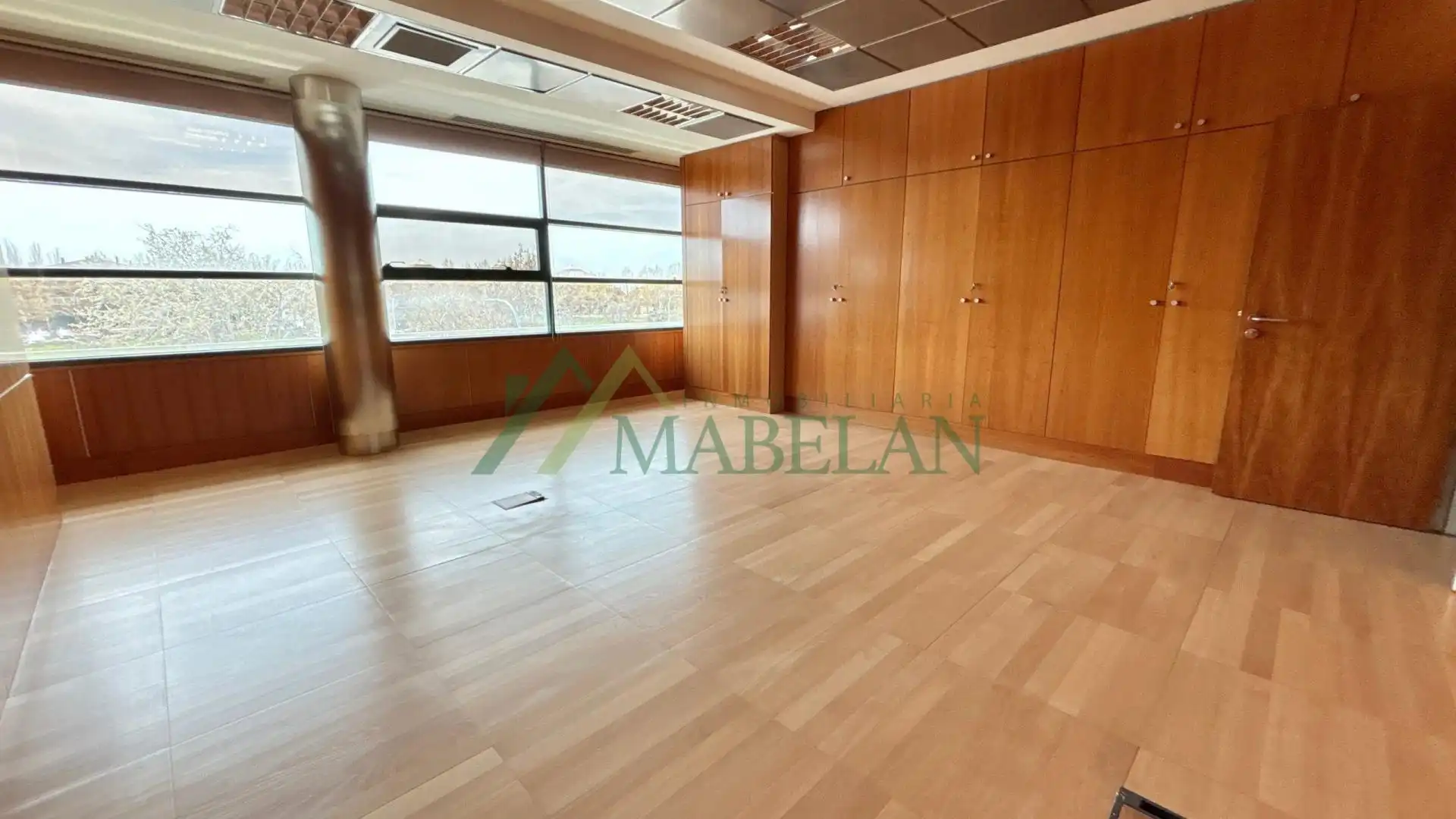 Oficina con ascensor en venta en El Pinar - Punta Galea, imagen 32