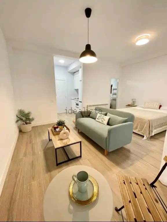 Sala d'estar de Apartament en venda en Madrid amb Aire condicionat, Calefacció i Terrassa