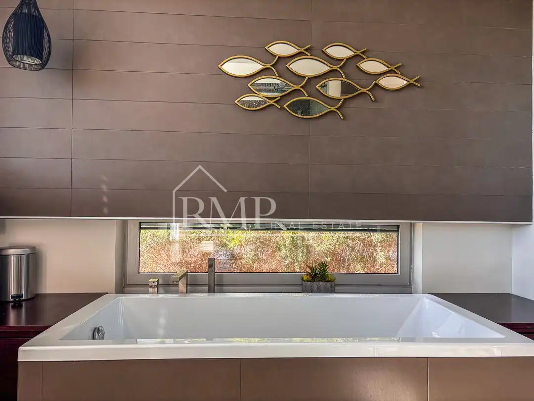 Baño de Casa o chalet en venta en Arenys de Mar con Aire acondicionado, Calefacción y Jardín privado