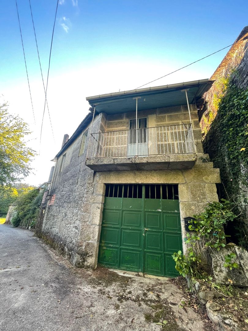 Exterior view of Country house for sale in O Irixo  with Heating, Private garden and Parquet flooring