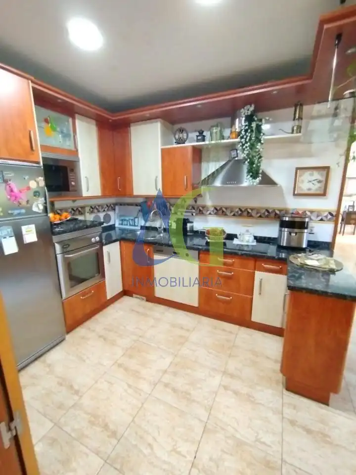 Kitchen of Houses for sale in Villaquilambre  with Heating and Private garden