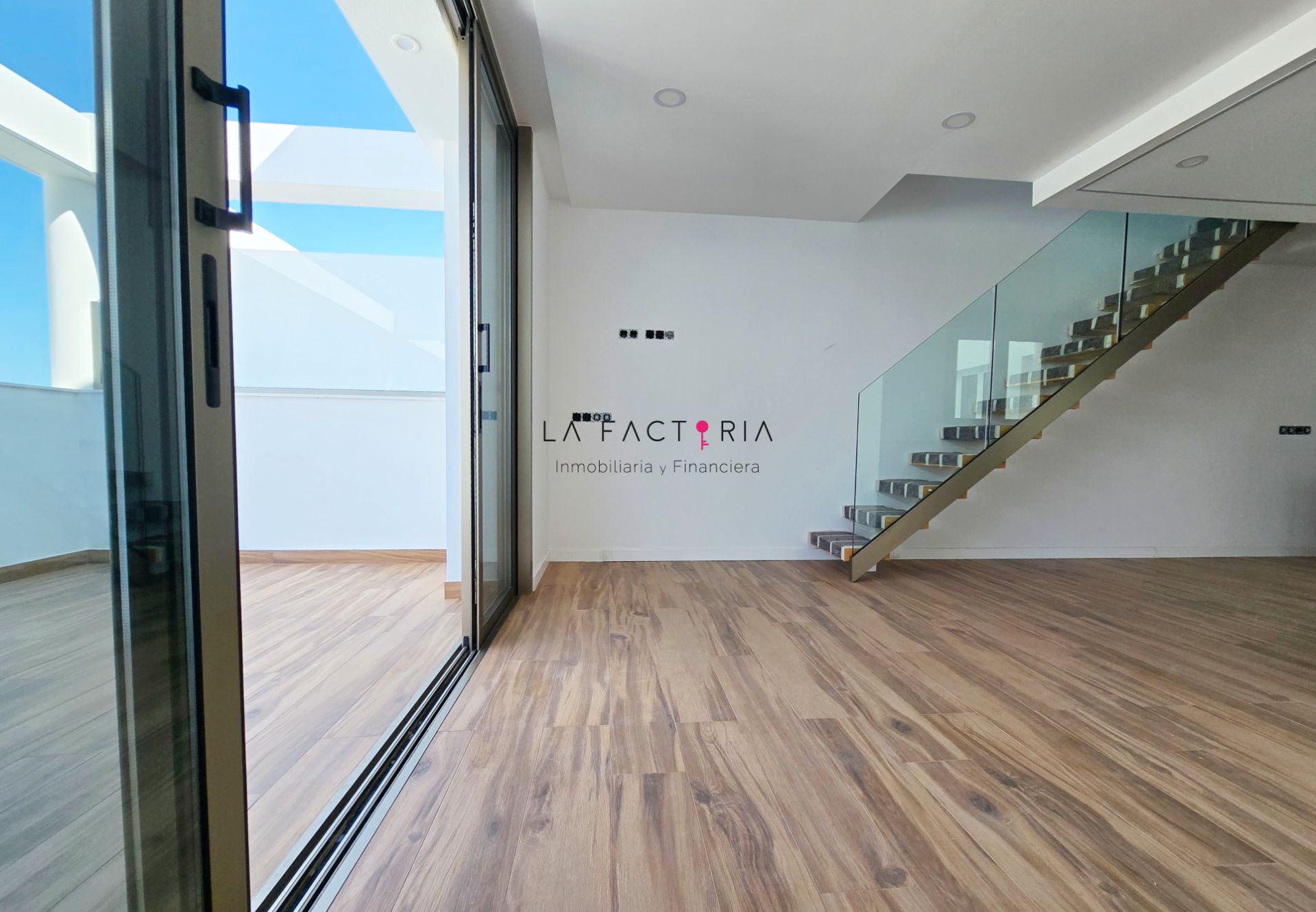 Sala d'estar de Dúplex en venda en Santiago del Teide amb Aire condicionat, Terrassa i Traster