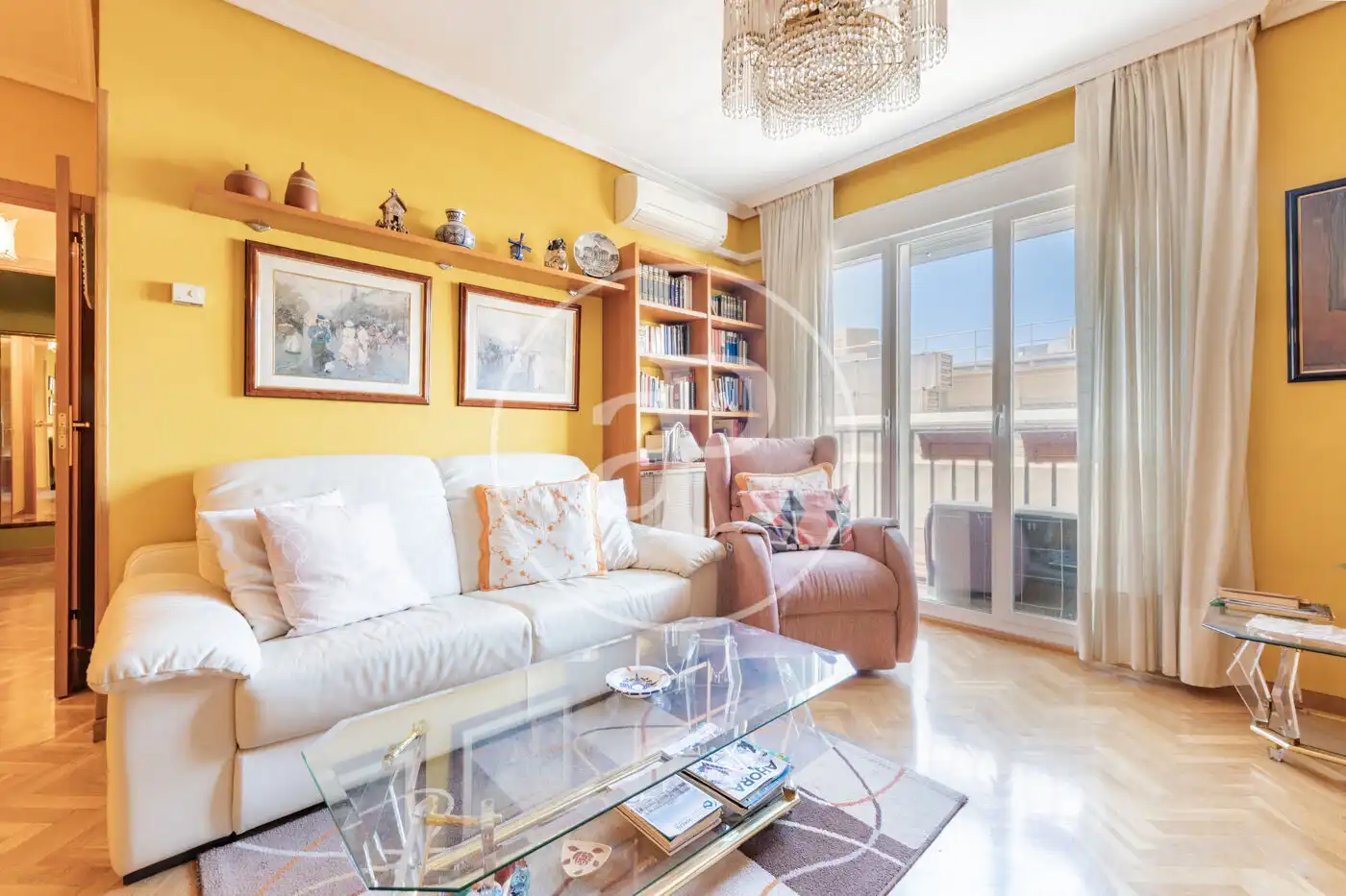 Sala de estar de Piso en venta en Madrid con Aire acondicionado, Calefacción y Jardín privado