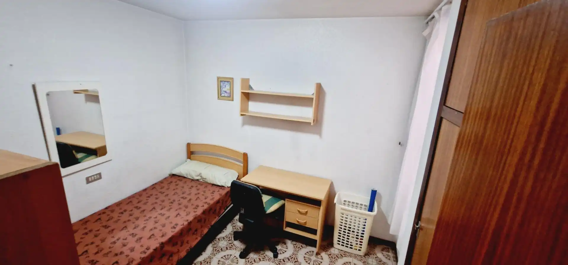Buildings for sale in Ensanche - Parque del Oeste