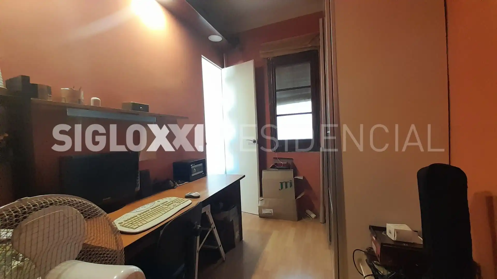 Piso en venta en Barcelona con Aire acondicionado, Calefacción y Balcón