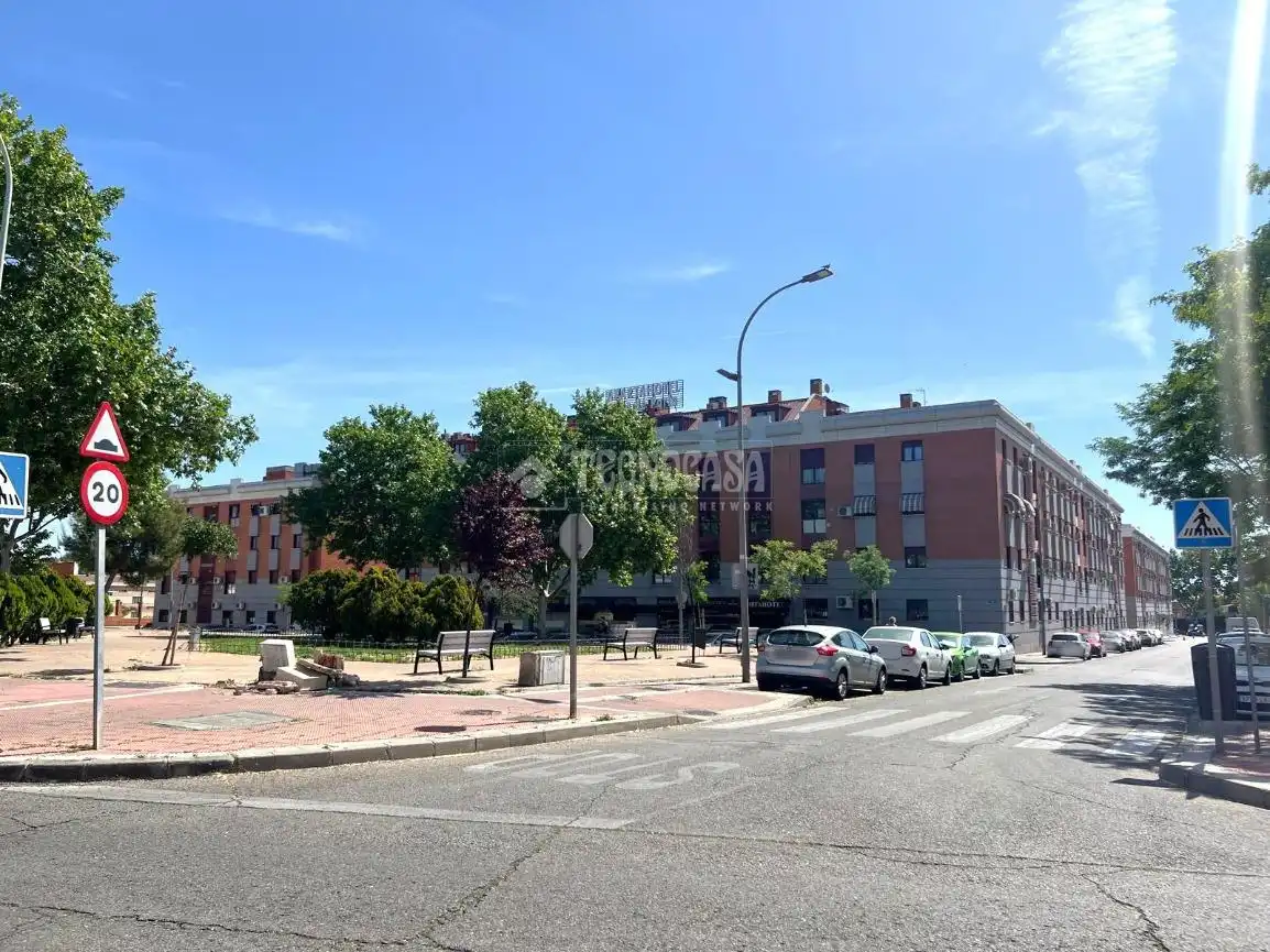 Vista exterior de Piso en venta en Parla con Aire acondicionado, Calefacción y Parquet