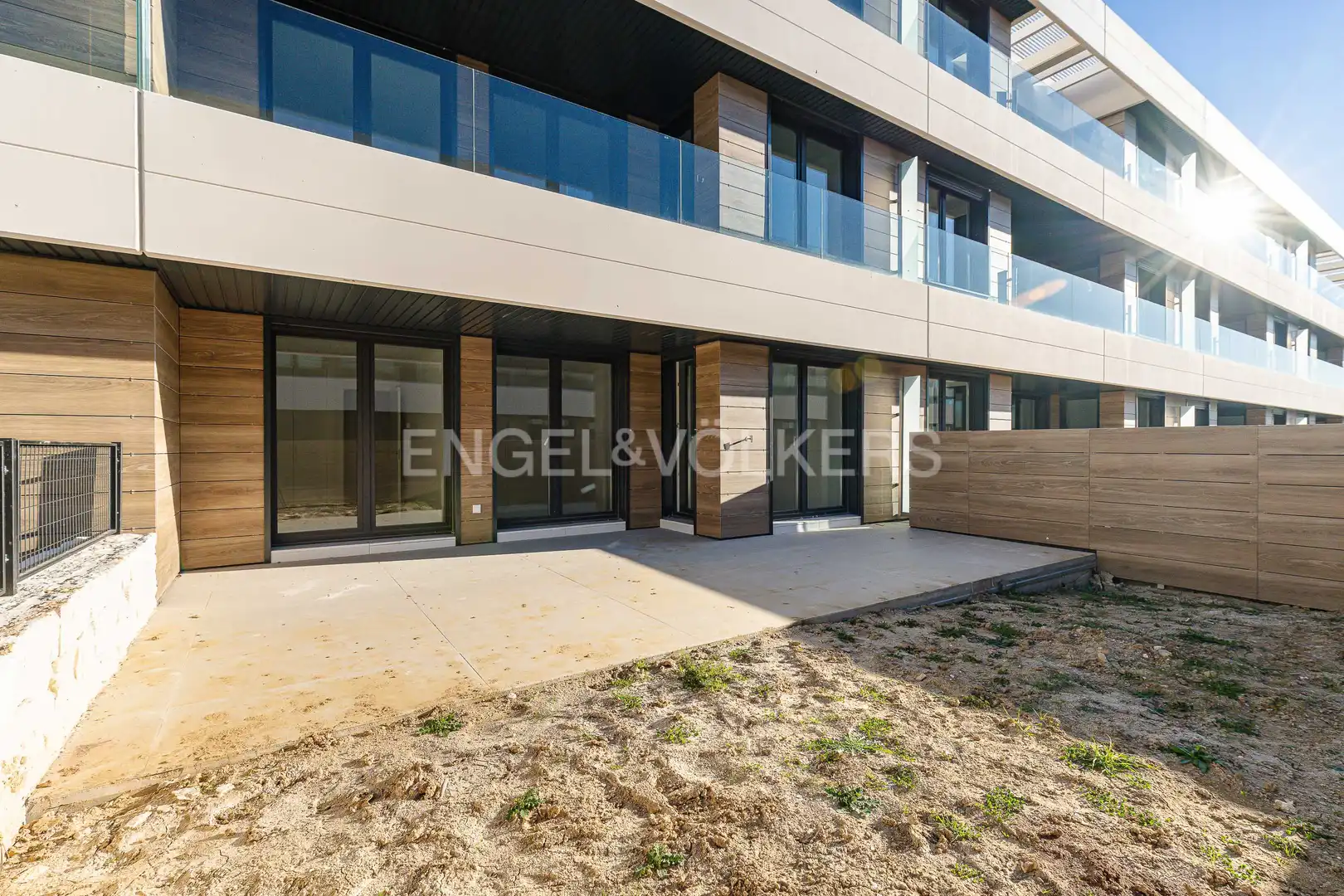 Terrasse von Wohnung zur Miete in La Moraleja mit Klimaanlage, Heizung und Privatgarten