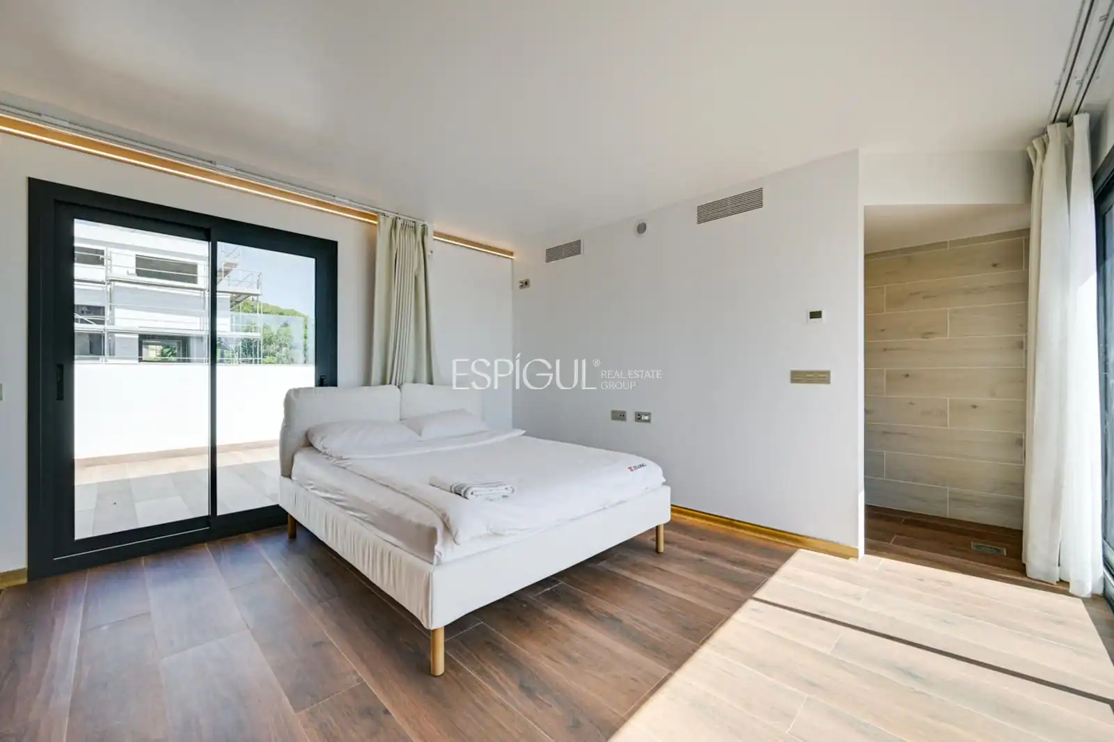 Reihenhaus mit Garten zum Verkauf in 8 de Març, imagen 39