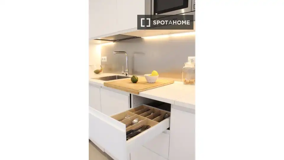 Cocina de Piso de alquiler en Madrid con Aire acondicionado, Calefacción y Amueblado