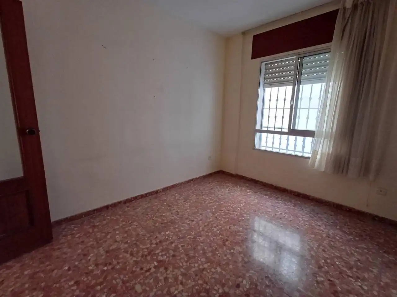 Habitación de Piso en venta en Huelva con Aire acondicionado