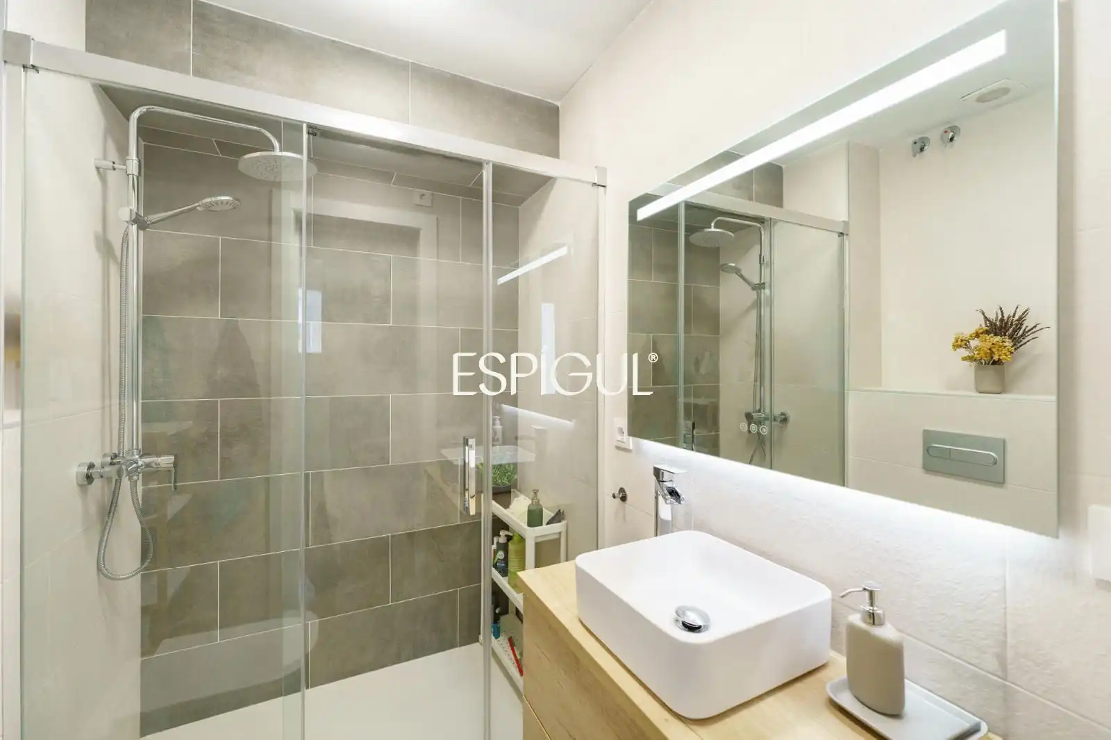 Bathroom of Attic for sale in Sant Andreu de Llavaneres  with Heating, Terrace and Storage room