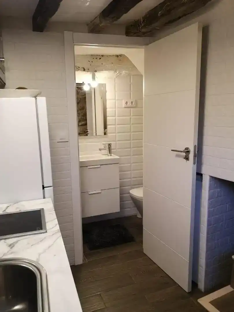 Baño de Casa adosada en venta en Candelario con Lavadora, Microondas y Balcón