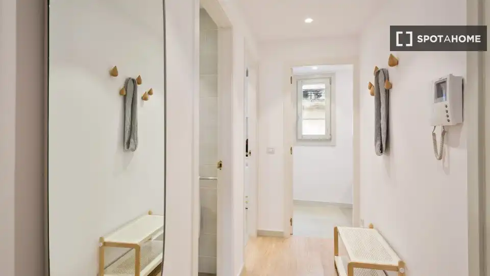 Flat with terrace to rent in Ciutat Vella, imagen 14