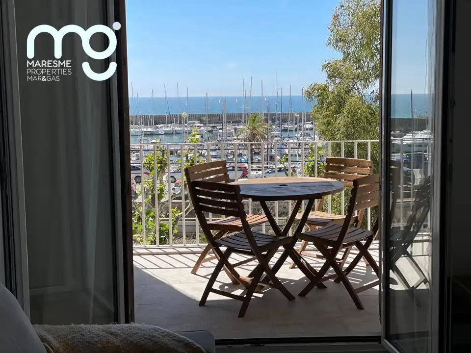 Balcony of Flat for rent in El Masnou  with Air Conditioner, Heating and Parquet flooring