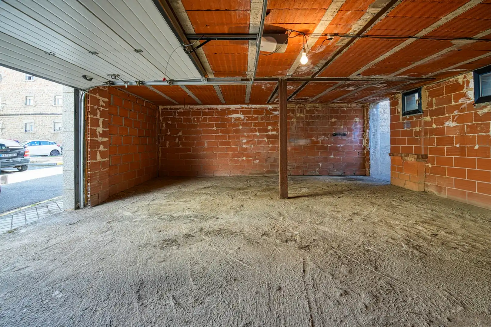 Casa adosada en venta en Ávila con Calefacción, Trastero y Amueblado
