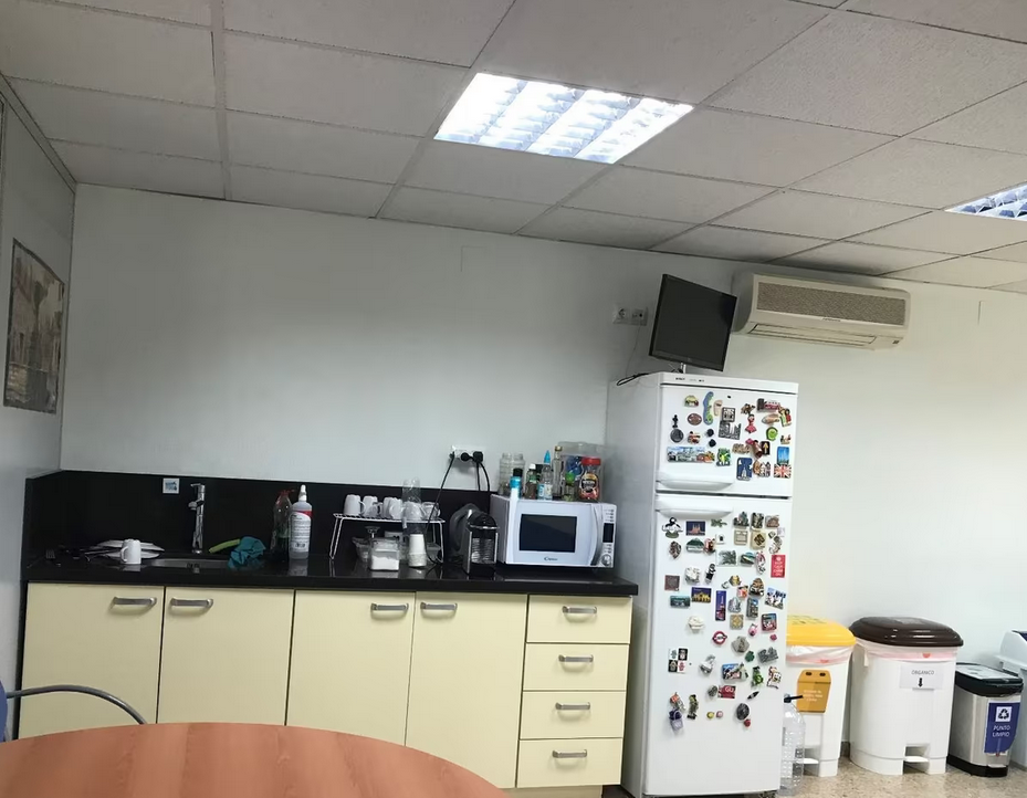 Kitchen of Office for sale in  Valencia Capital  with Air Conditioner