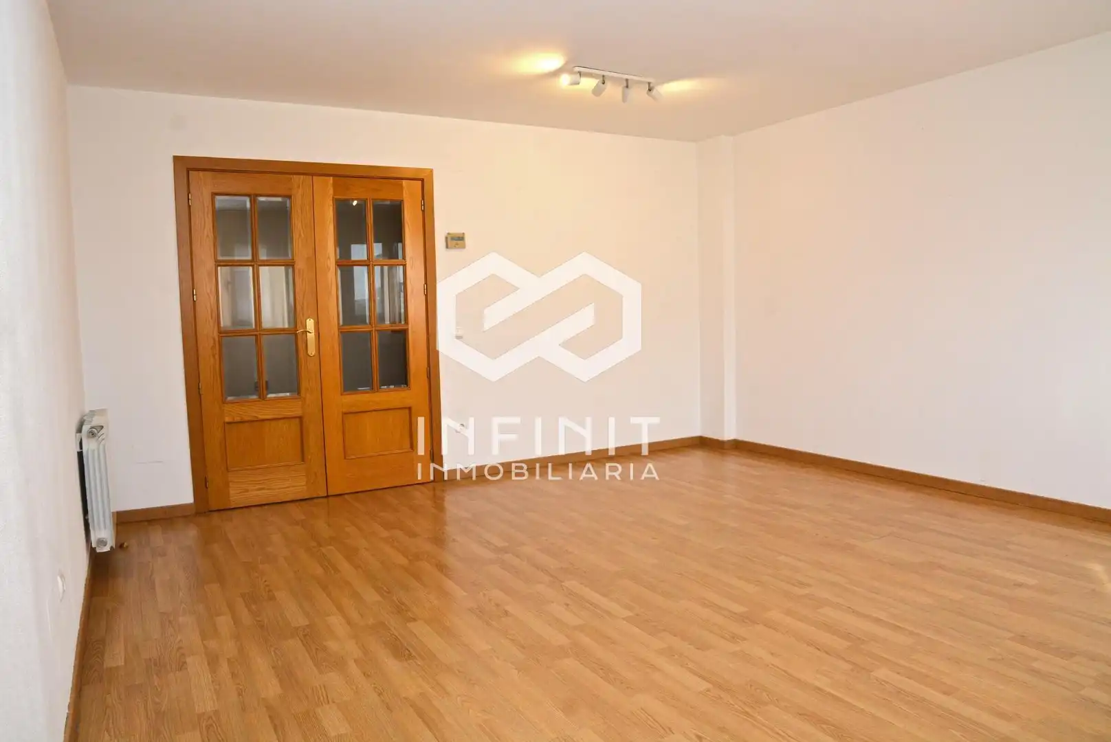 Sala de estar de Piso en venta en Guadalajara con Calefacción, Terraza y Trastero