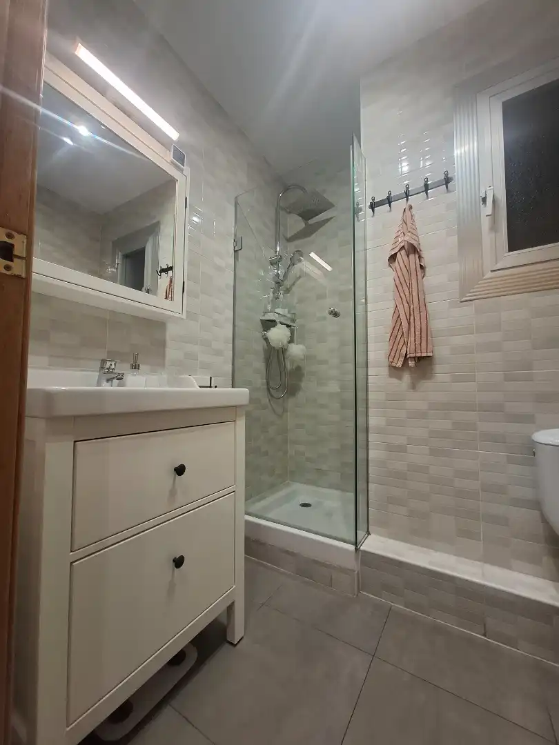 Baño de Piso en venta en Montigalà - Sant Crist