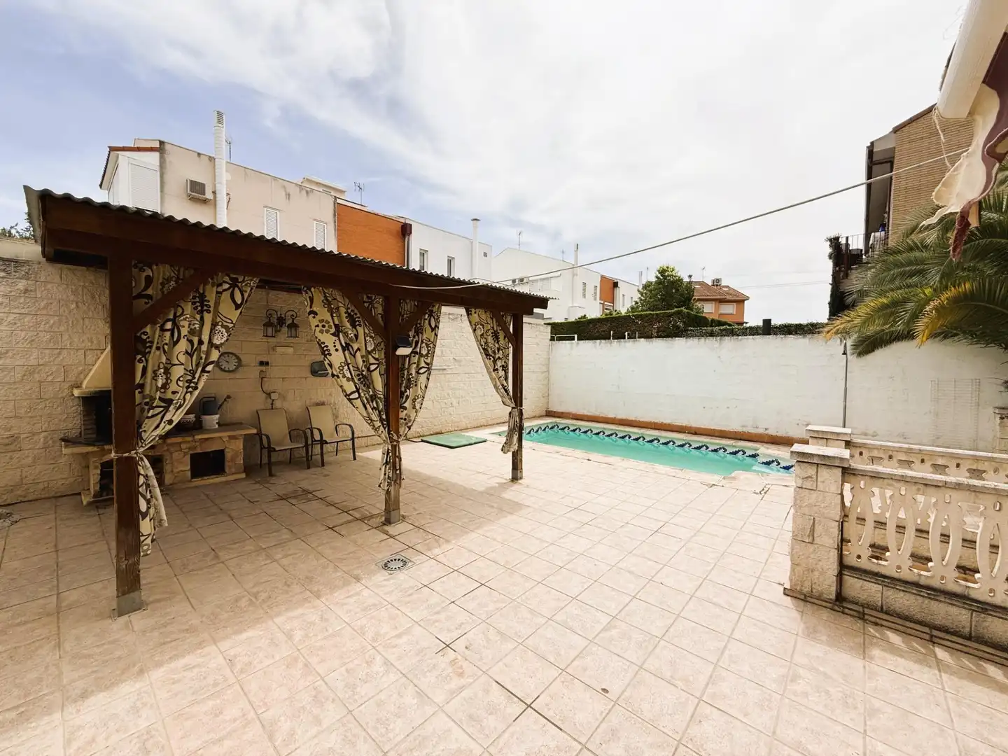 Swimming pool of Detached homes for sale in Arganda del Rey  with Air Conditioner, Heating and Swimming Pool