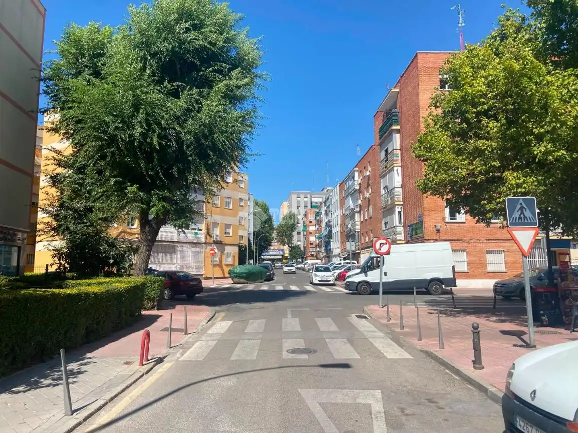 Vista exterior de Pis en venda en Móstoles