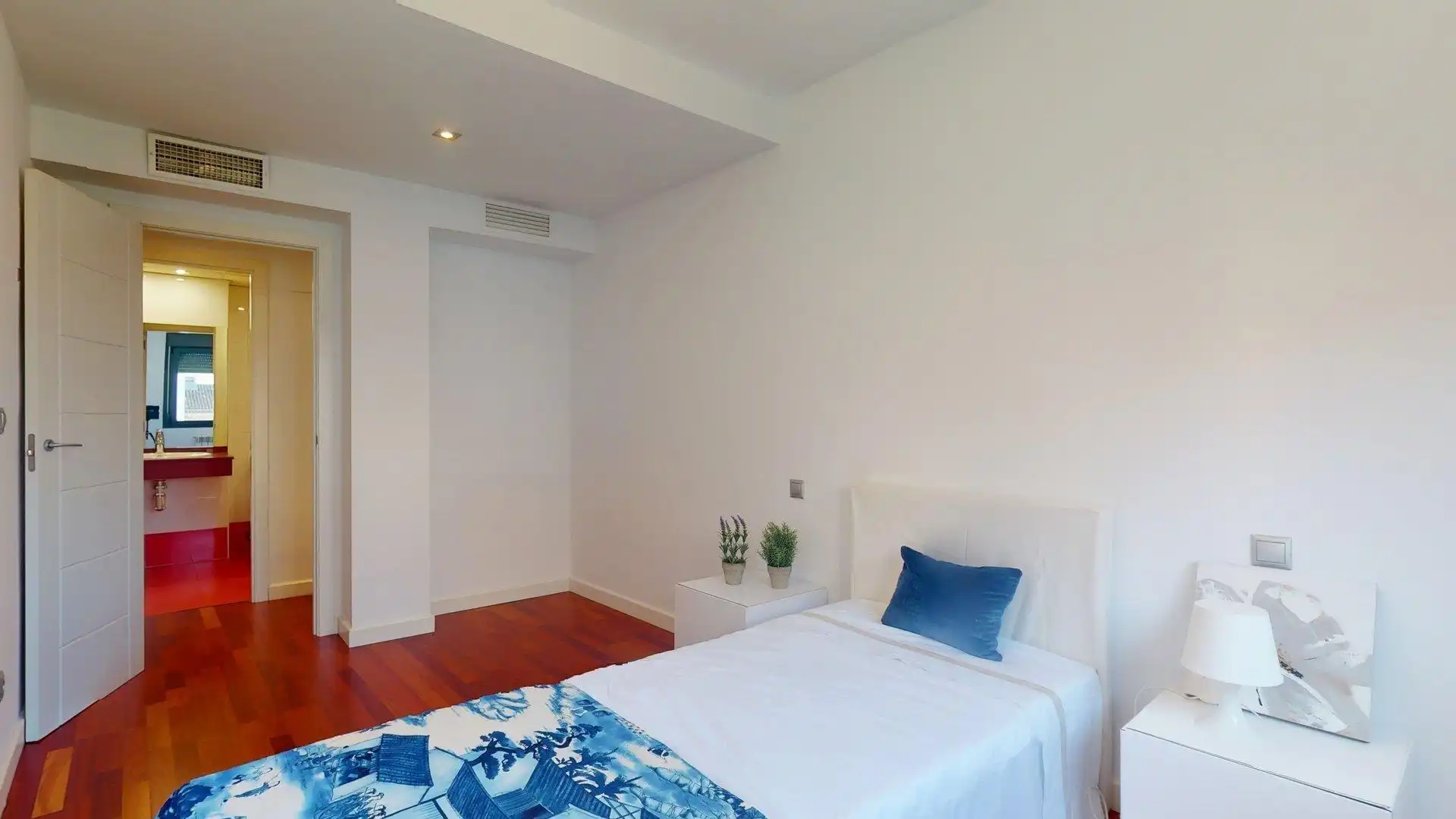 Habitación de Dúplex de alquiler en Zaragoza con Aire acondicionado, Calefacción y Balcón