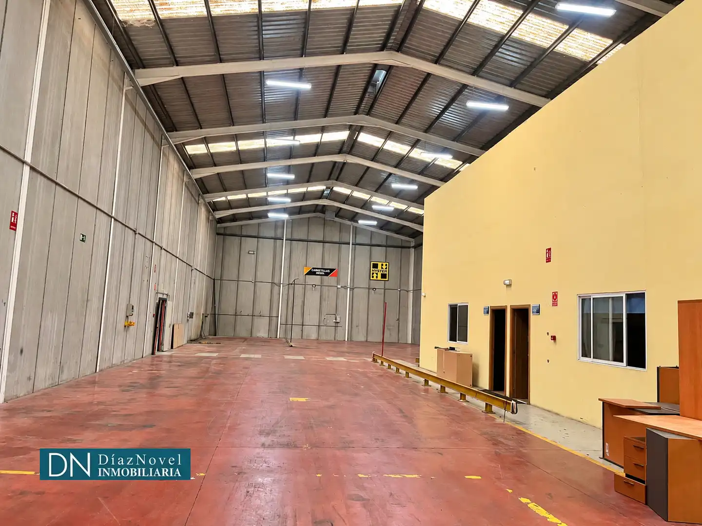 Nave industrial in affitto a Calle Eduardo Queipo de Llano Caballero 33, imagen 3