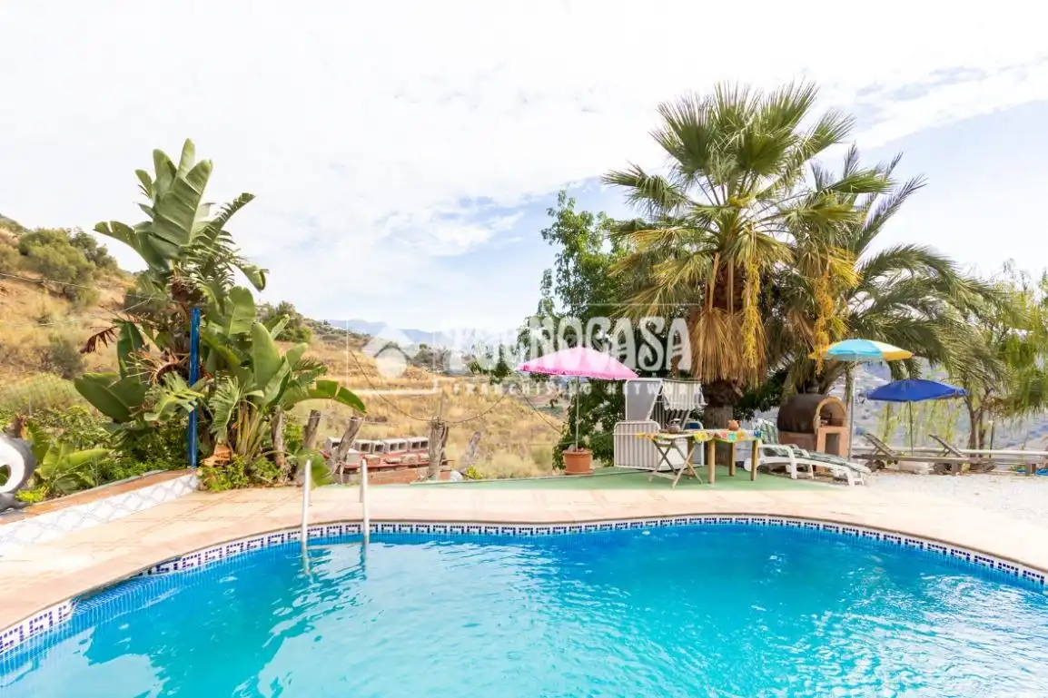 House with pool for sale in Arenas, imagen 2