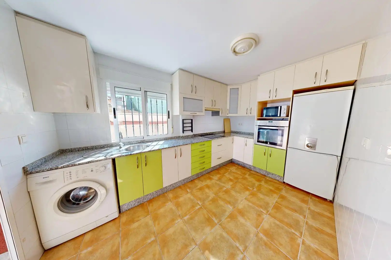 Cocina de Casa adosada en venta en Cartagena con Terraza, Trastero y Balcón