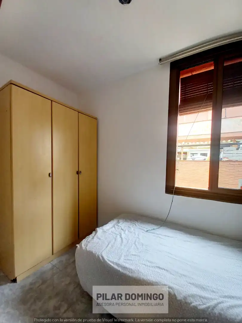 Habitación de Piso en venta en Barcelona con Amueblado, Balcón y Alarma