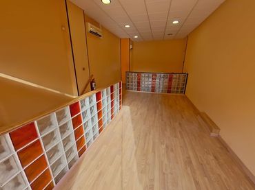 Local comercial en venda a Calle del Maestro Estremiana
