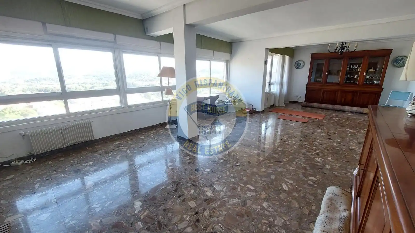 Living room of Flat for sale in Vigo   with Heating, Terrace and Storage room