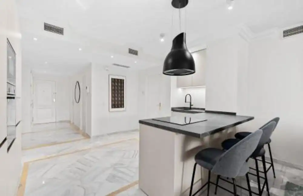 Apartament amb piscina en venda a Nueva Andalucía, imagen 28