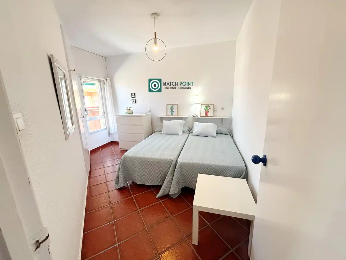 Dormitori de Apartament de lloguer en Almuñécar amb Moblat